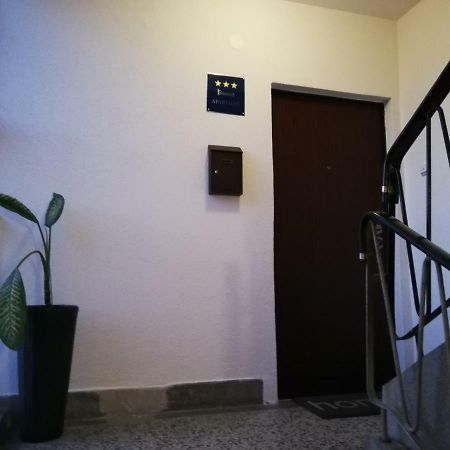 Apartman Skribulja Zupanja Esterno foto